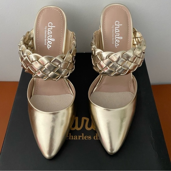 Charles by Charles David Micky Lt Gold Metallic Smooth Woven Block Heel Size 5.5 - Picture 7 of 7